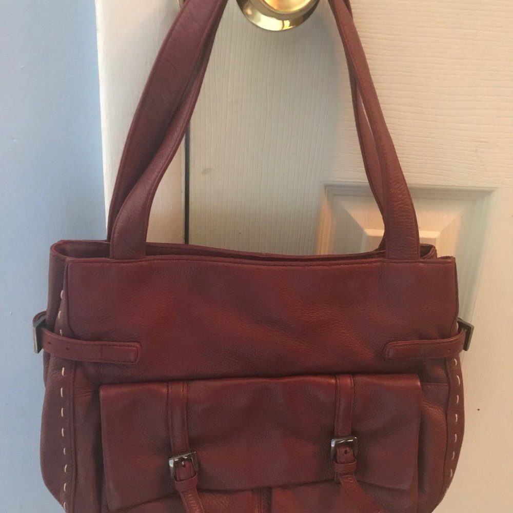 Pebble Leather Burg. Stone Mountain shoulder bag